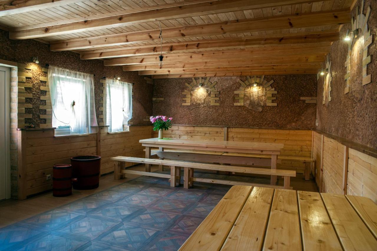 Hotel Zelta Abols à Ventspils Extérieur photo