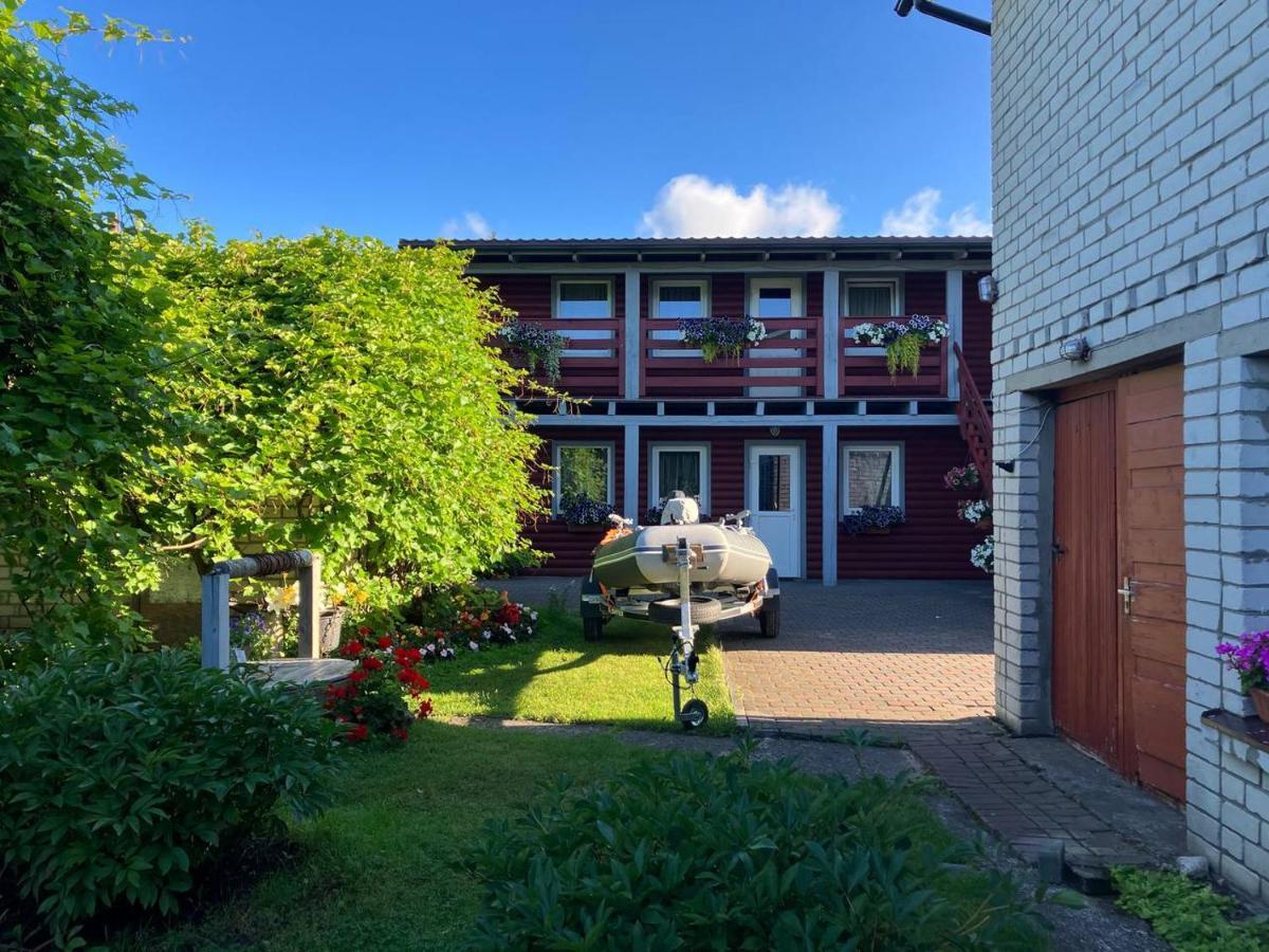 Hotel Zelta Abols à Ventspils Extérieur photo